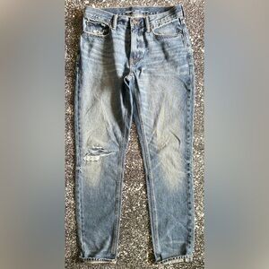 Old Navy Straight Leg Tapered Jeans 32x34
